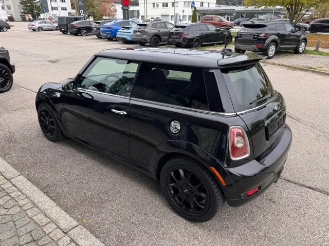 MINI Cooper S Navi/Leder/Pano/Automatik/H&K – 6