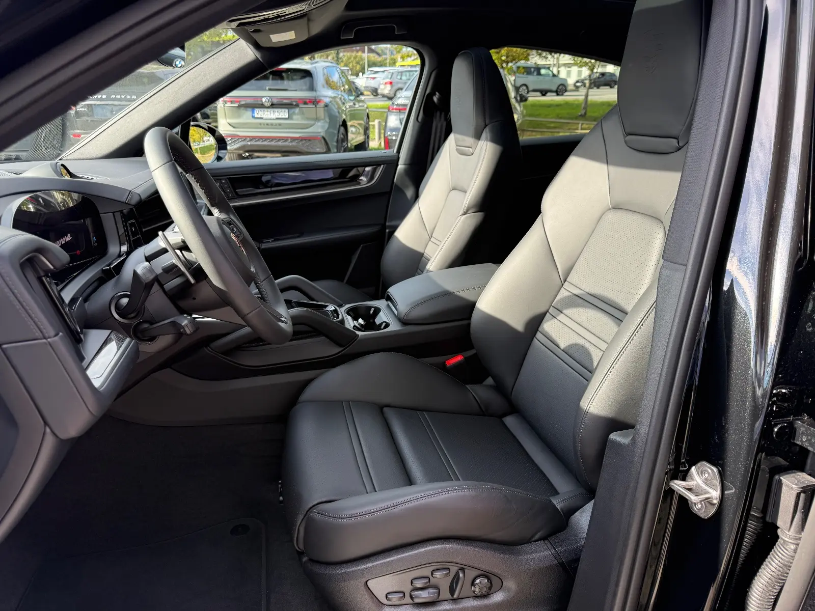 Porsche Coupe Black Edition/Black-Black/Full/2026 Prod. – 10