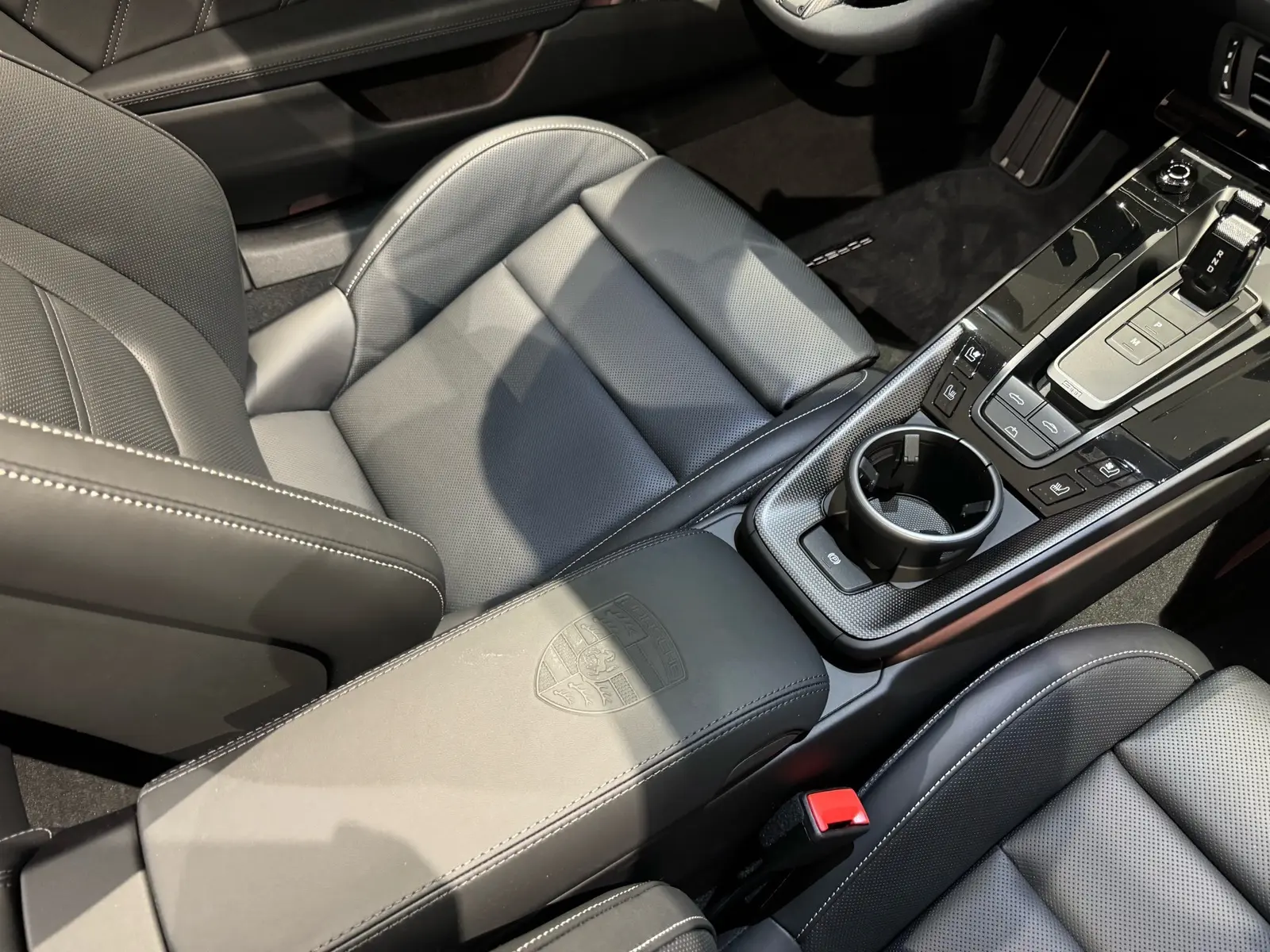 Porsche 911 Carrera GTS 992.2 GTS FULL LEDER – 6