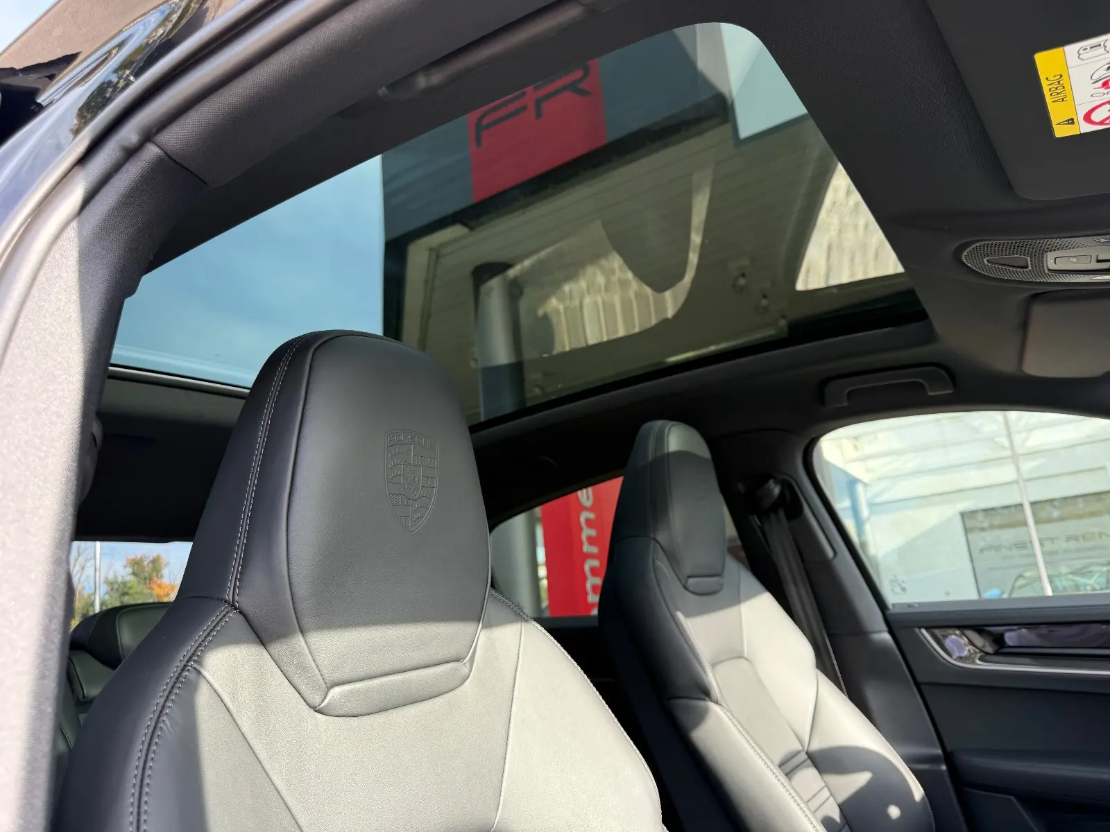 Porsche Coupe Black Edition/Black-Black/Full/2026 Prod. – 21