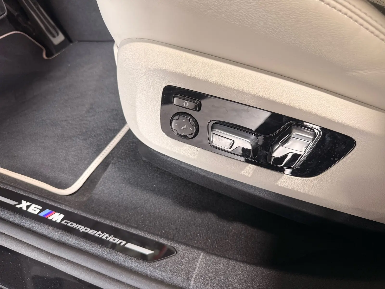 BMW X6 M Competition CARBON H&K "22" – 12
