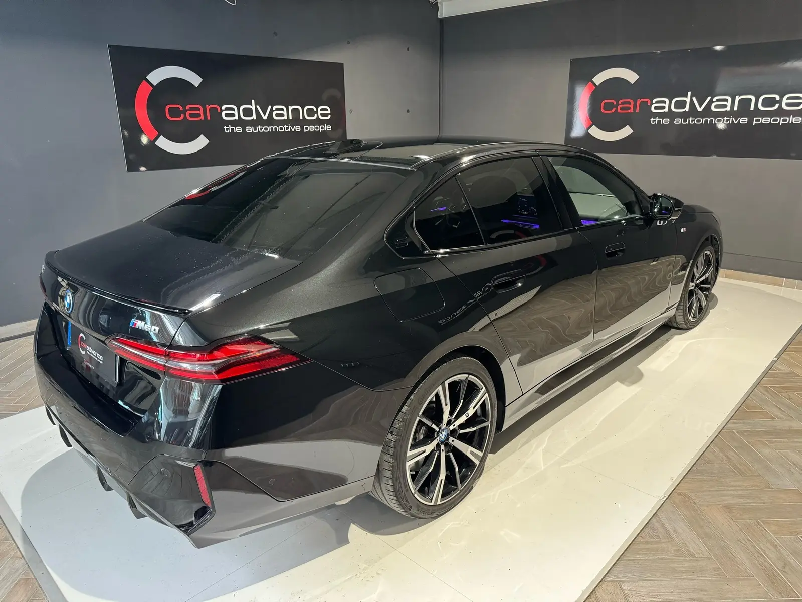 BMW i5 M60 xDrive i5M60 xDrive – 18