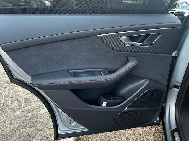 Audi RSQ8 performance/OLED/Standheizung/Vmax305/Pano – 23