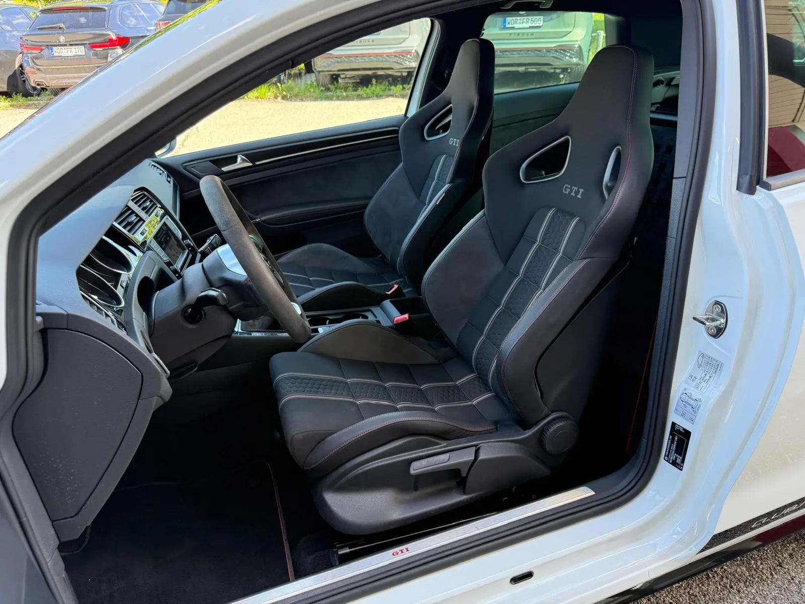 Volkswagen Golf GTI Clubsport S / 007 von 400 / ABT 370PS – 16