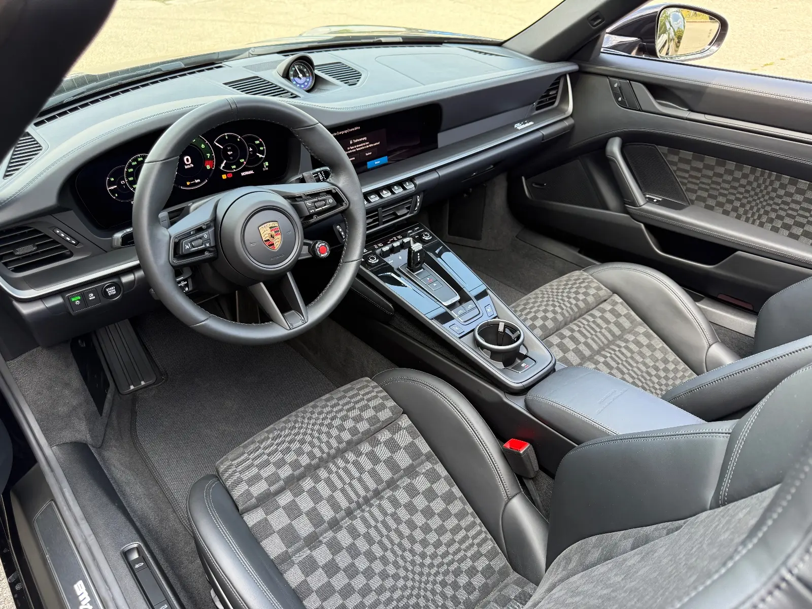 Porsche 992 Targa 4S/480hp/Pacha/Black-Black/*UVP 220k – 10