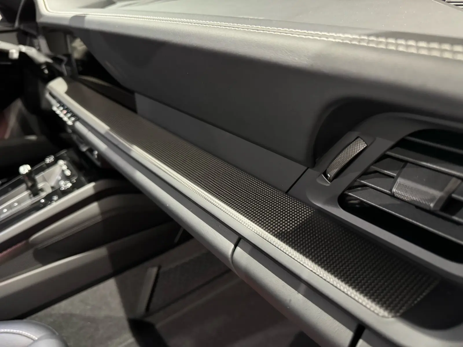 Porsche 911 Carrera GTS 992.2 GTS FULL LEDER – 11
