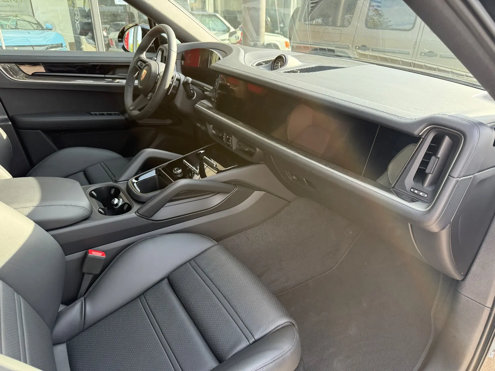 Porsche Coupe Black Edition/Black-Black/Full/2026 Prod. – 17