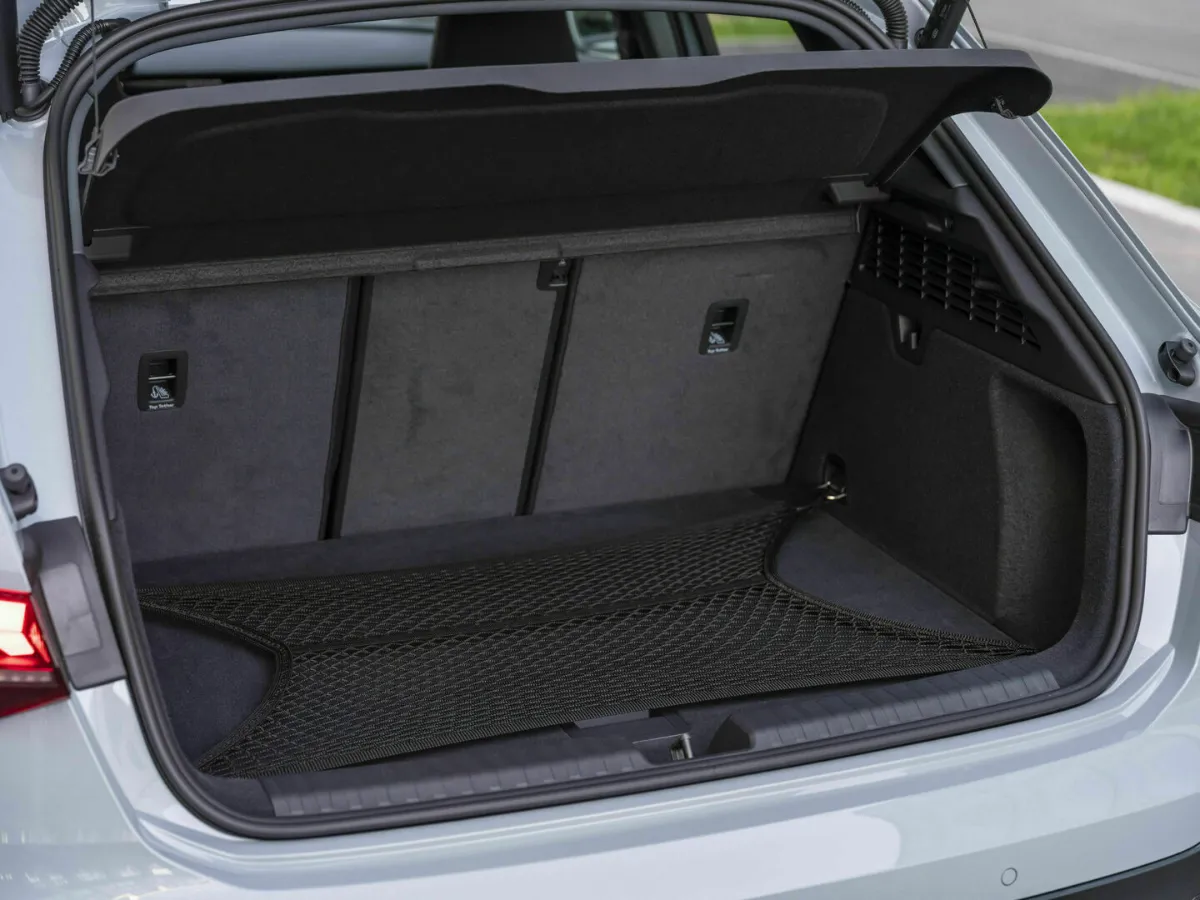 Zavazadlový prostor Audi A3 allstreet