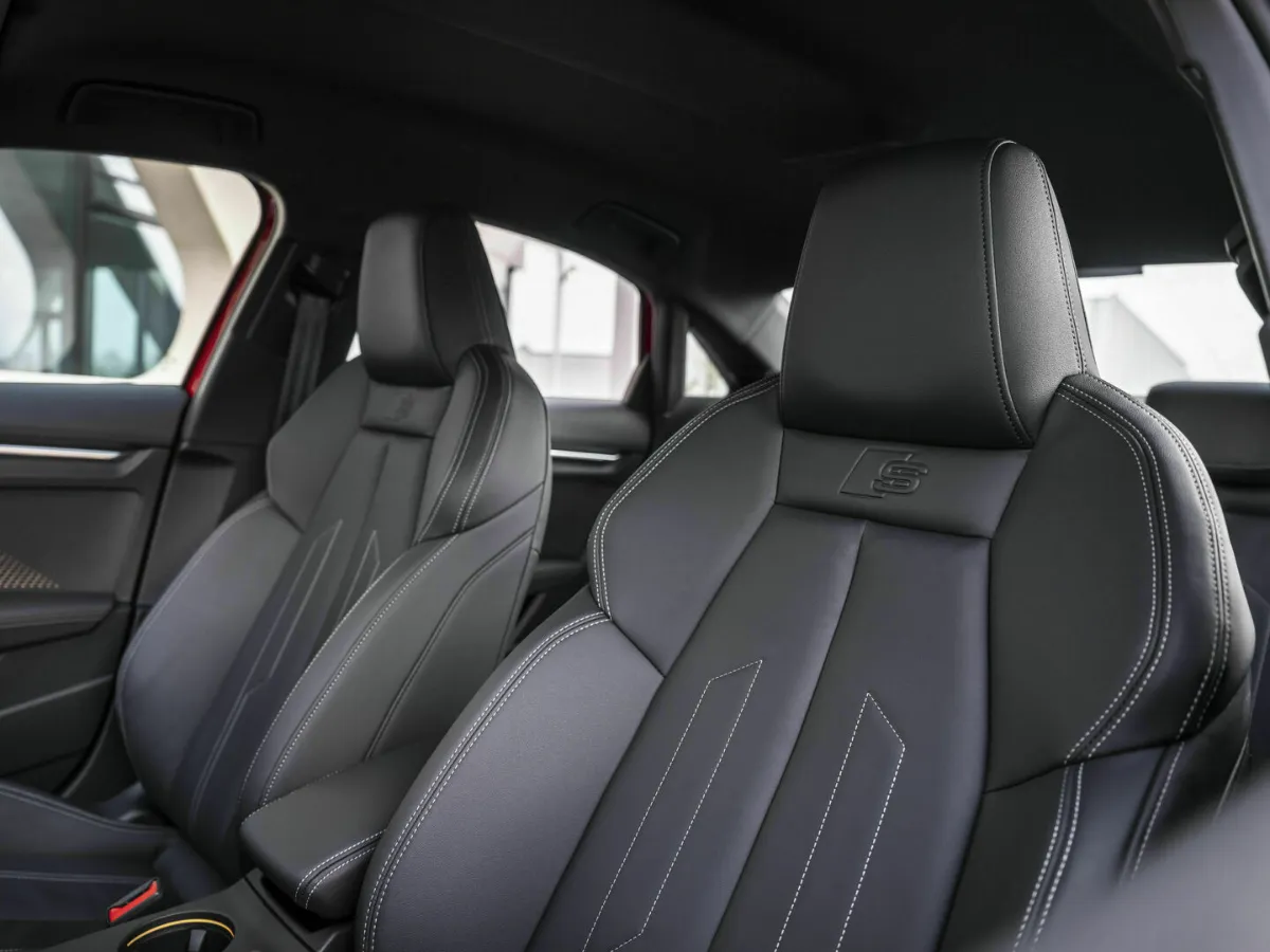 Sportovní sedadla Audi A3 Limousine