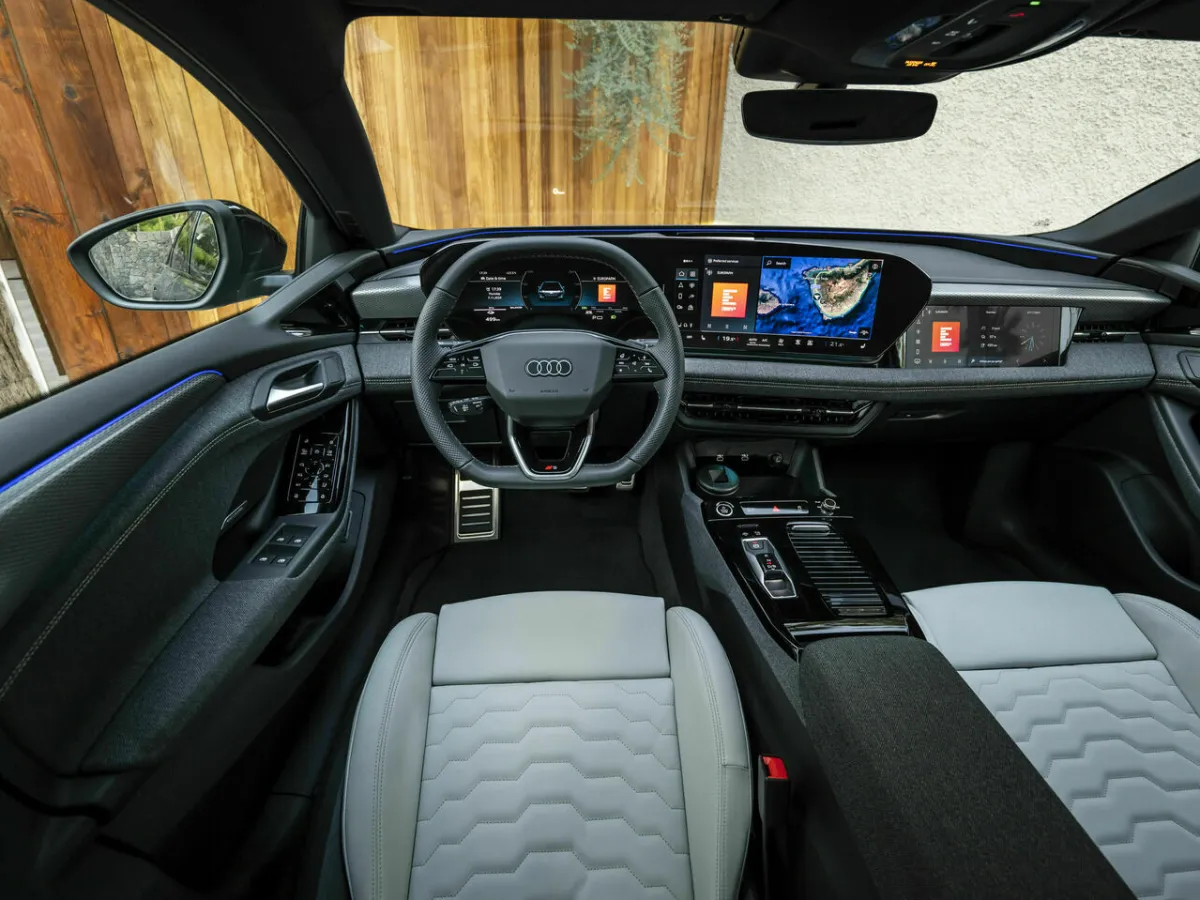 Audi A6 Avant e-tron Innenraum