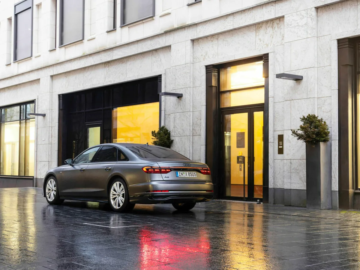 Audi A8 50 TDI quattro — nový vůz z Německa