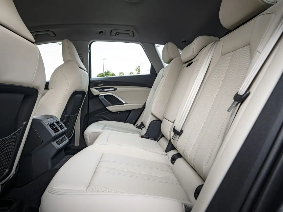 Zadní sedadla Audi Q5