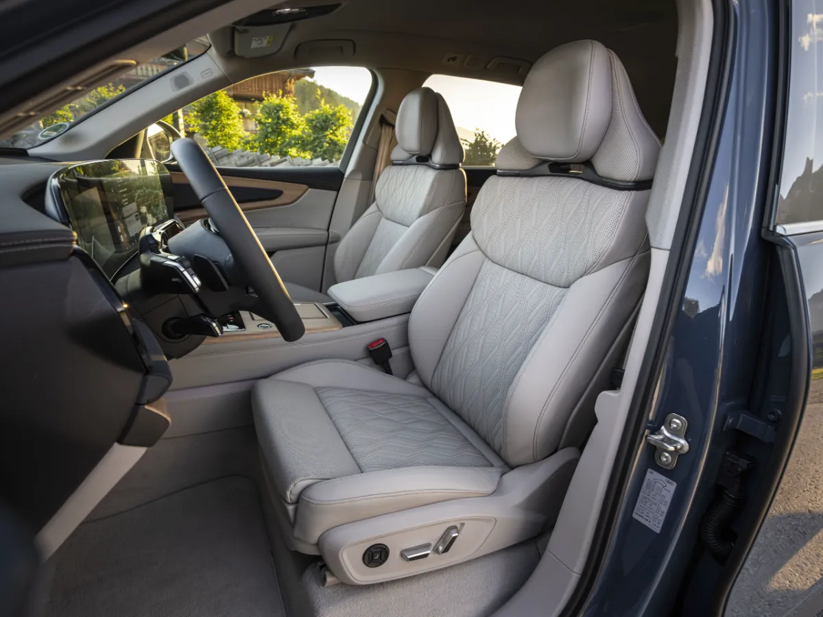 Audi Q7 interiér a sedadla