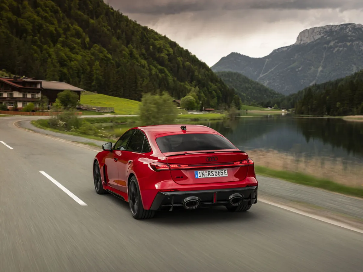 Audi RS 5 Limousine — nový vůz z Německa