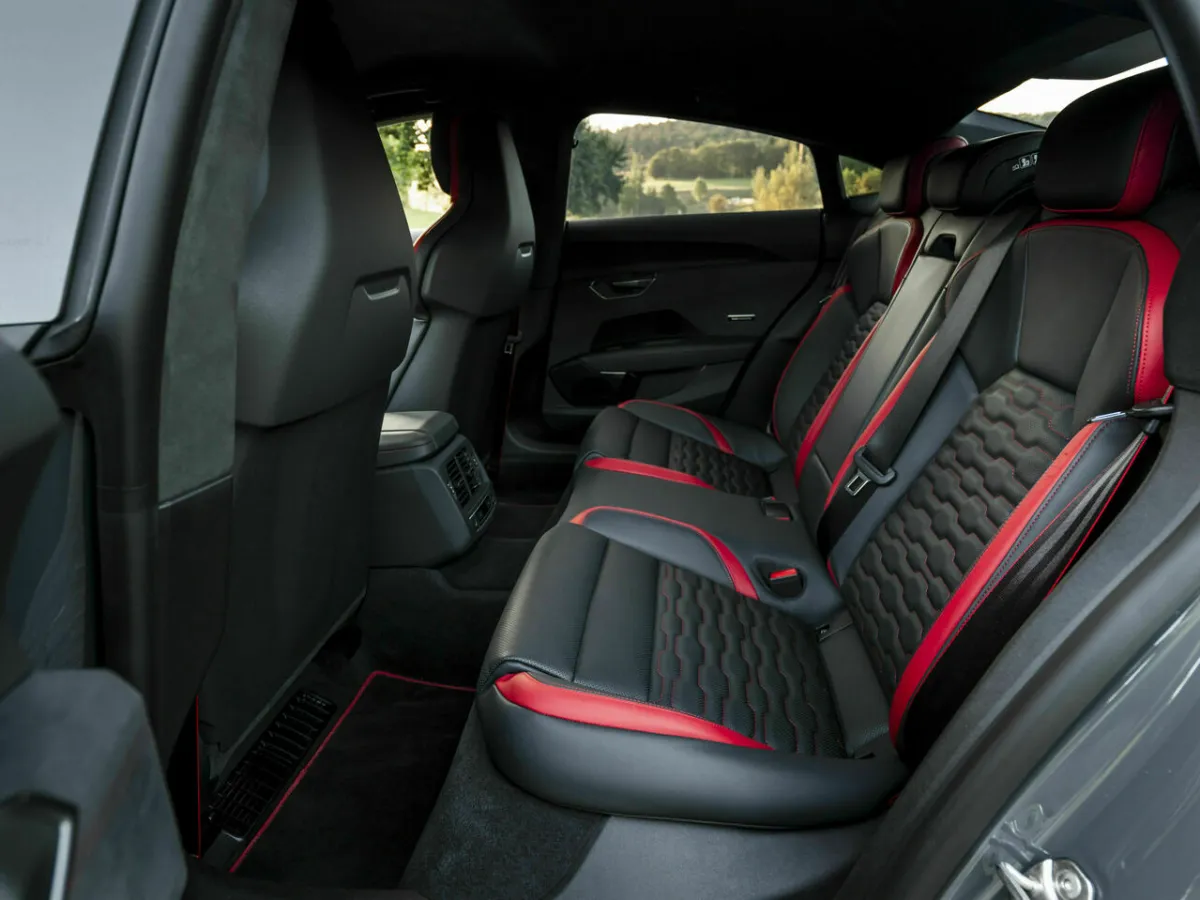 Sportovní sedadla RS v Audi RS e-tron GT