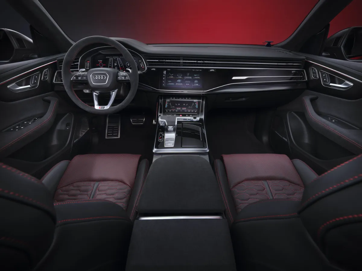 Audi RS Q8 performance Innenraum