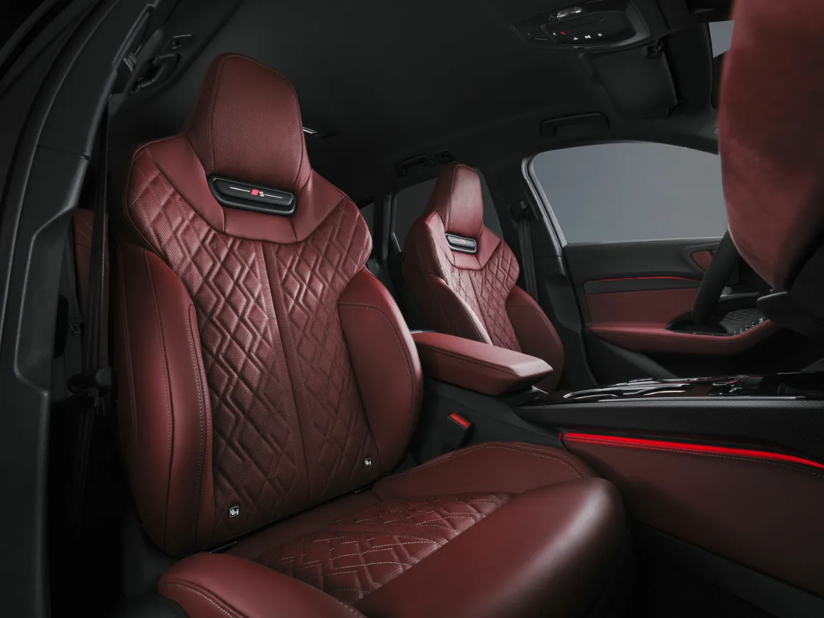 Audi S5 Avant Innenraum und Sitze