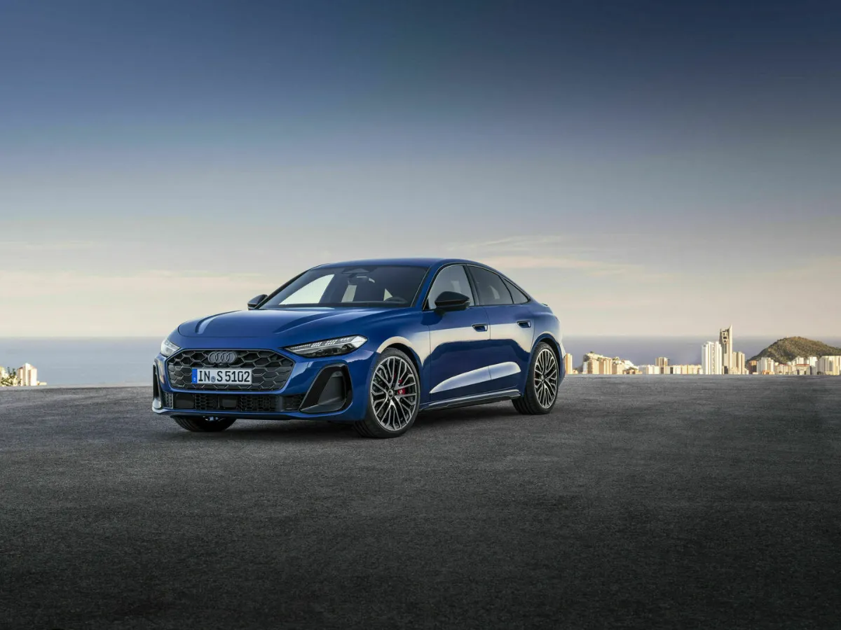 Pronájem Audi S5 limuzína — 367koňová sportovní limuzína v dlouhodobém pronájmu