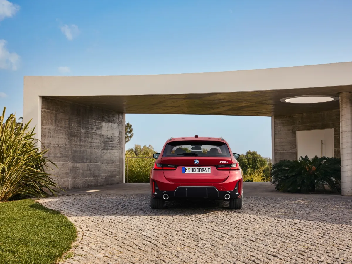 BMW 320i Touring — nový vůz z Německa
