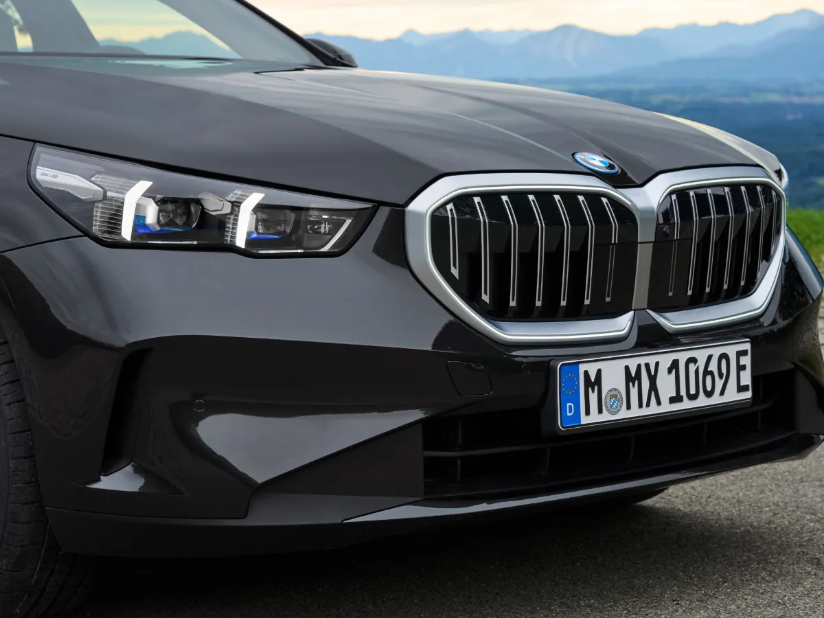 Ledvinky BMW řady 5 Sedan, detail
