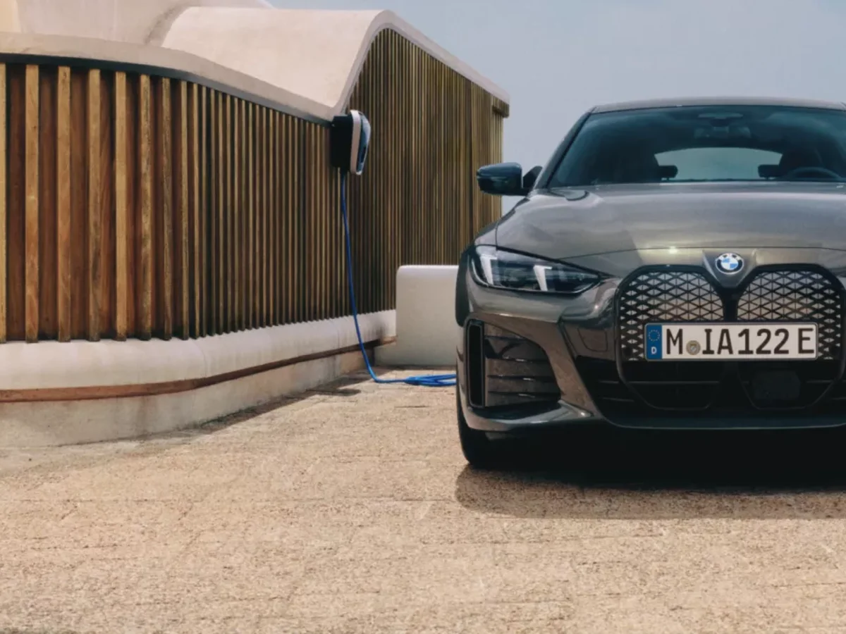 BMW i4 – Frontansicht