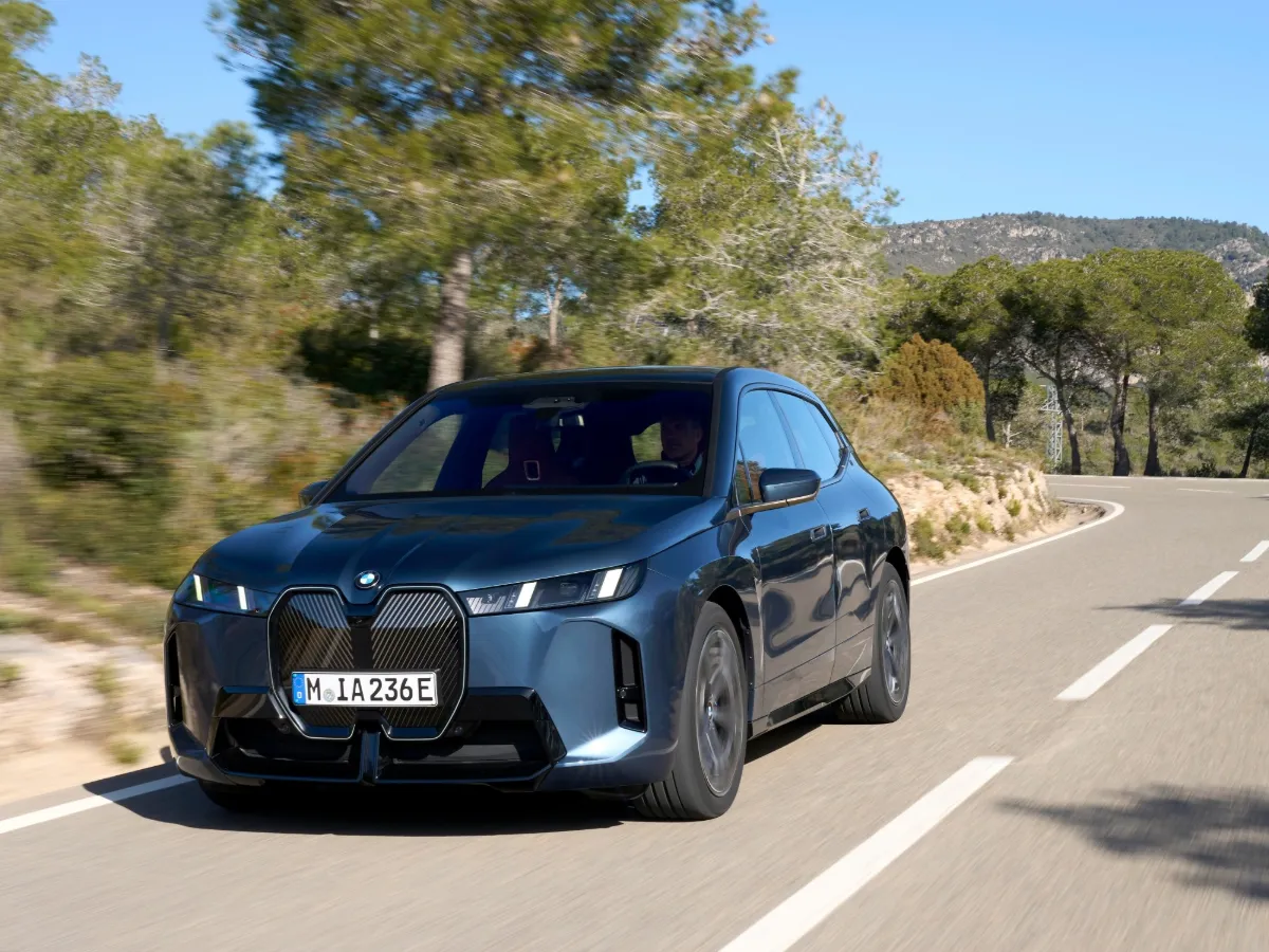 Nové BMW iX — individuální objednávka z Německa