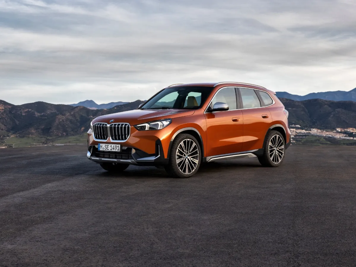 BMW X1 v barvě Utah oranžová