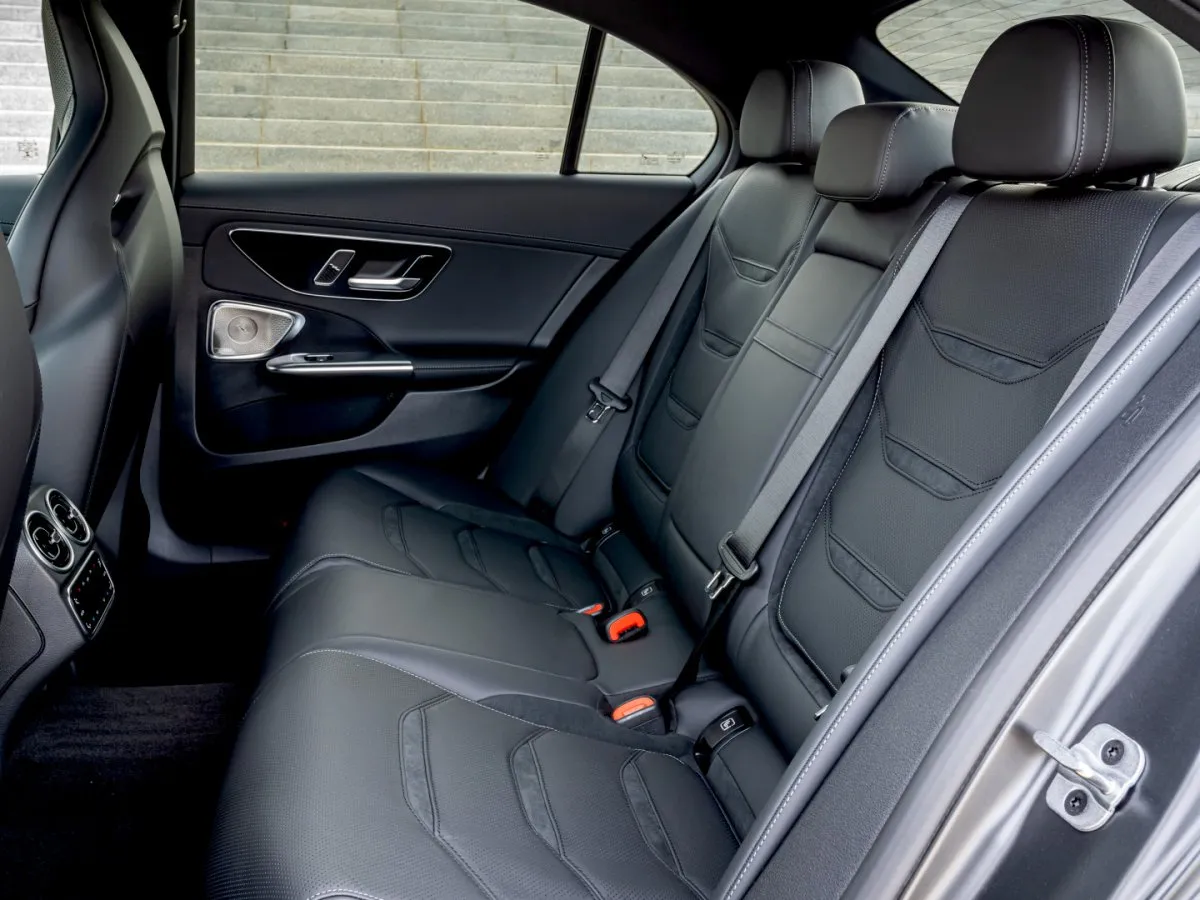 Mercedes-AMG třídy C T-Modell – zadní sedadla