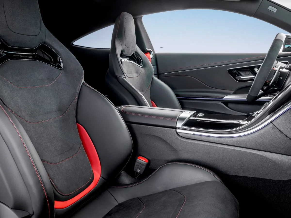Mercedes-AMG CLE Coupé – sportovní sedadla AMG
