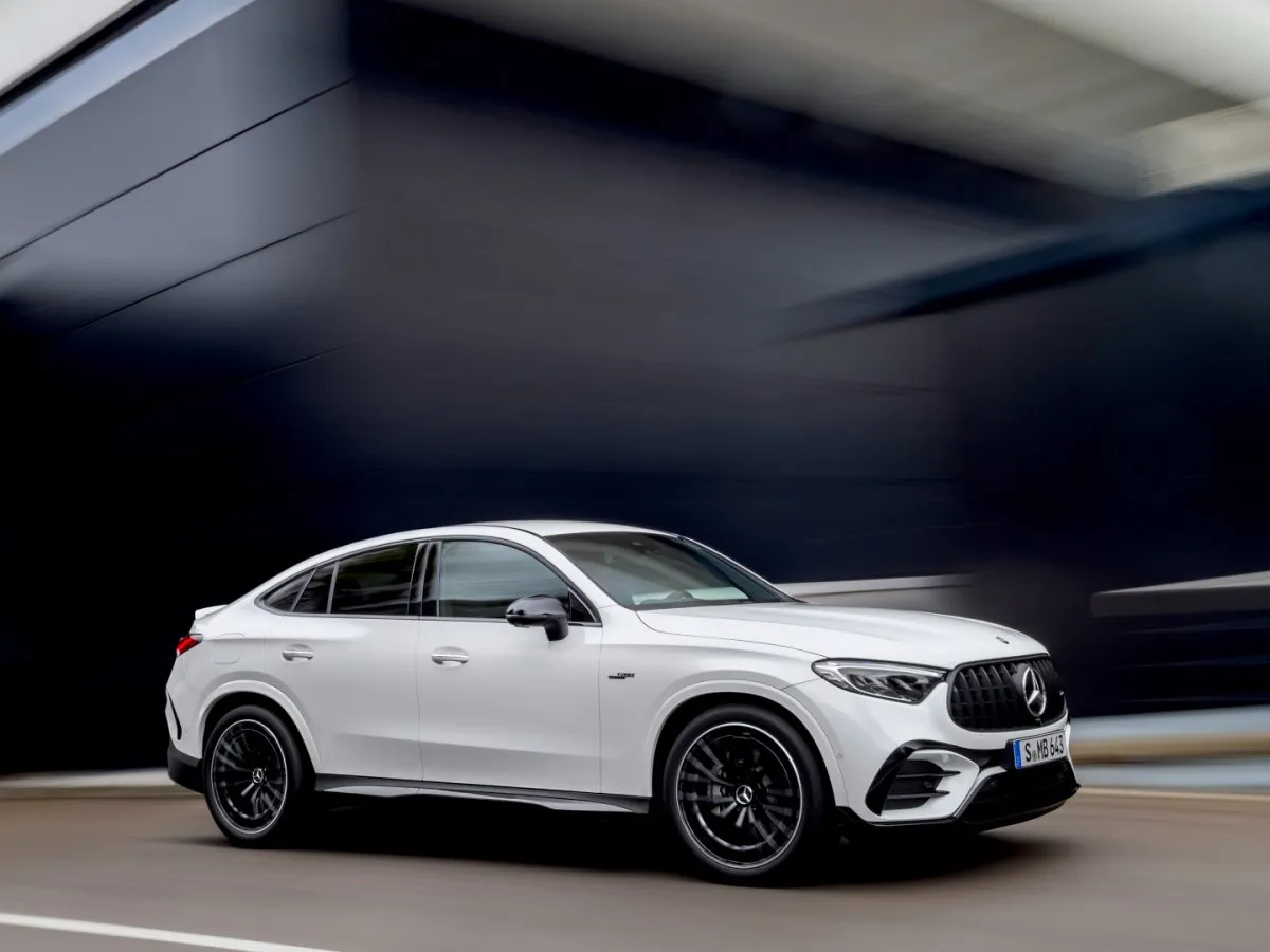 Mercedes-AMG GLC Coupé in Fahrt