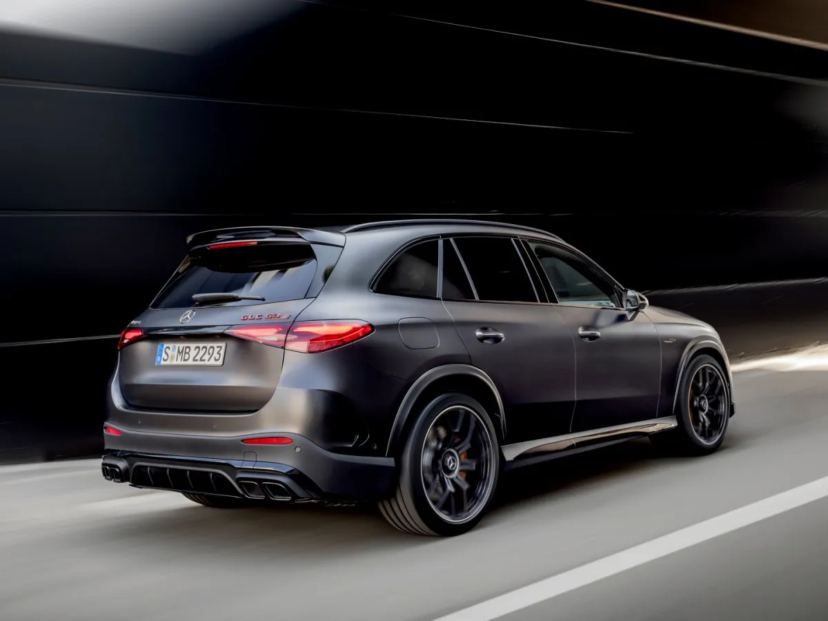 Mercedes-AMG GLC za jízdy