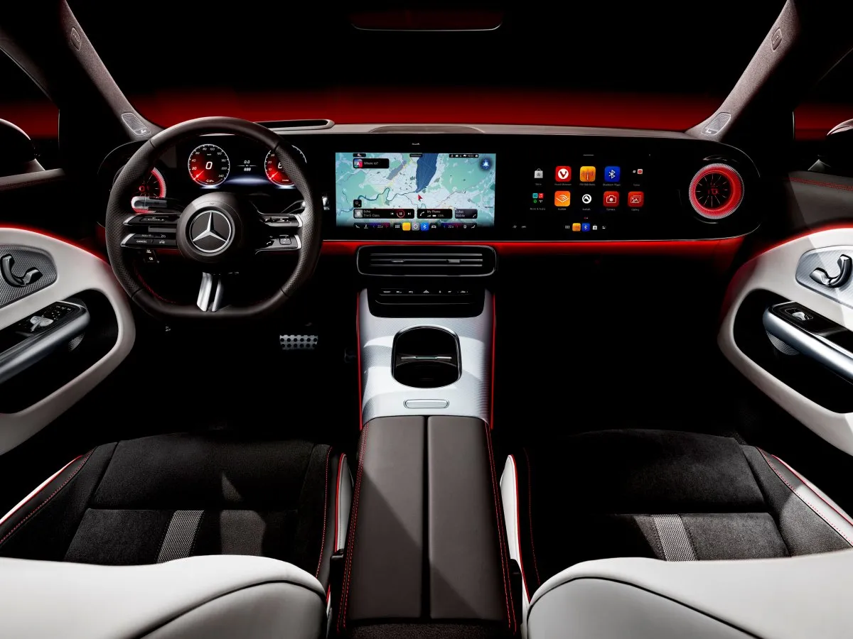 Mercedes-Benz CLA, kabina řidiče