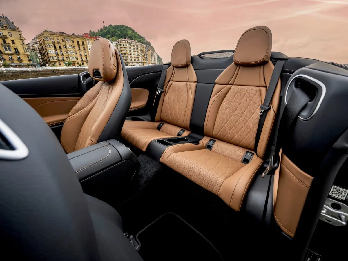 Zadní sedadla vozu Mercedes-Benz CLE Cabrio