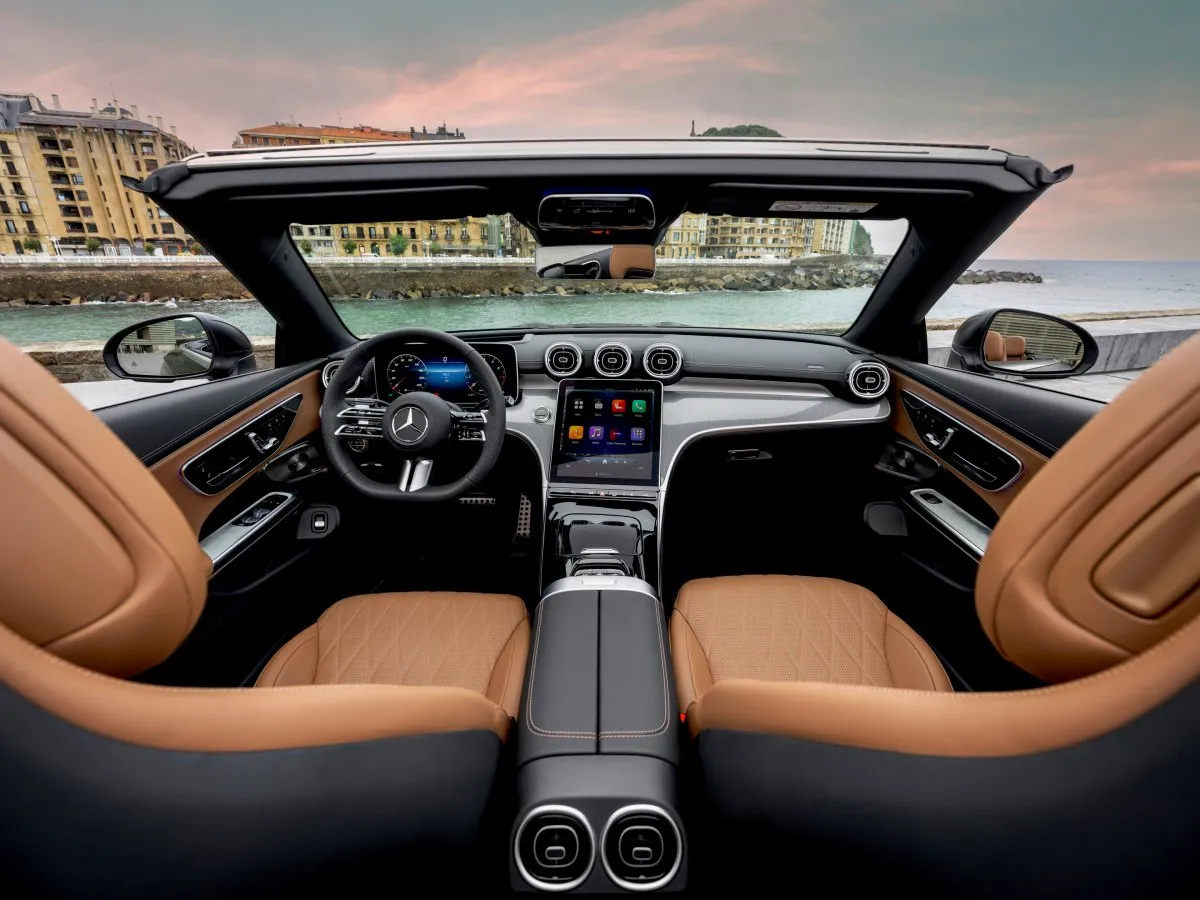 Interiér vozu Mercedes-Benz CLE Cabrio