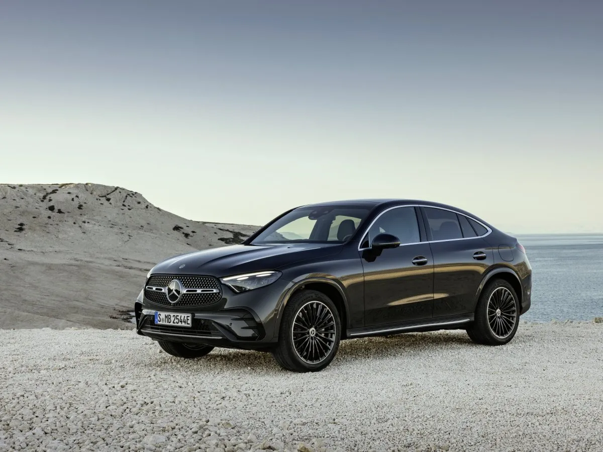 Pronájem Mercedes-Benz GLC Coupé — nové GLC Coupé v dlouhodobém pronájmu