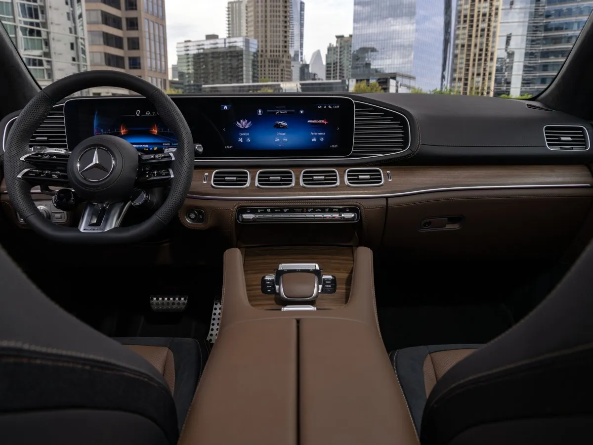 Mercedes-Benz GLE Coupé cockpit detail