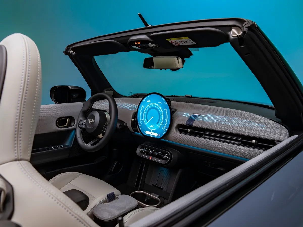 MINI Cooper Convertible interior