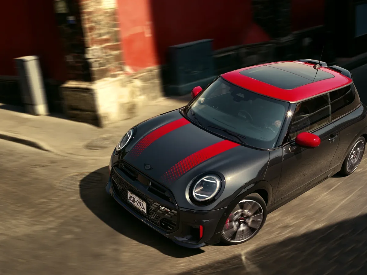 Neuer MINI John Cooper Works — individuelle Bestellung aus Deutschland