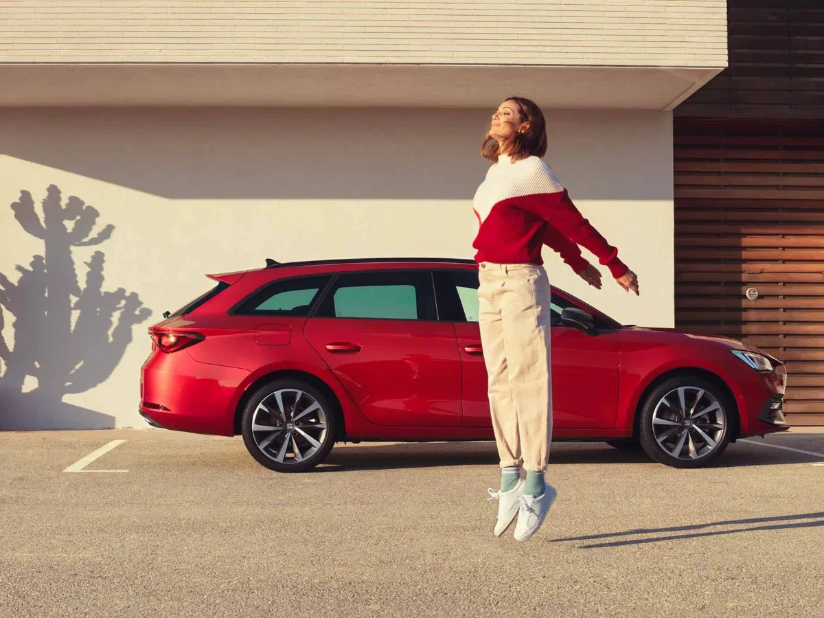 Pronájem SEAT Leon Sportstourer — SEAT Leon Sportstourer v dlouhodobém pronájmu