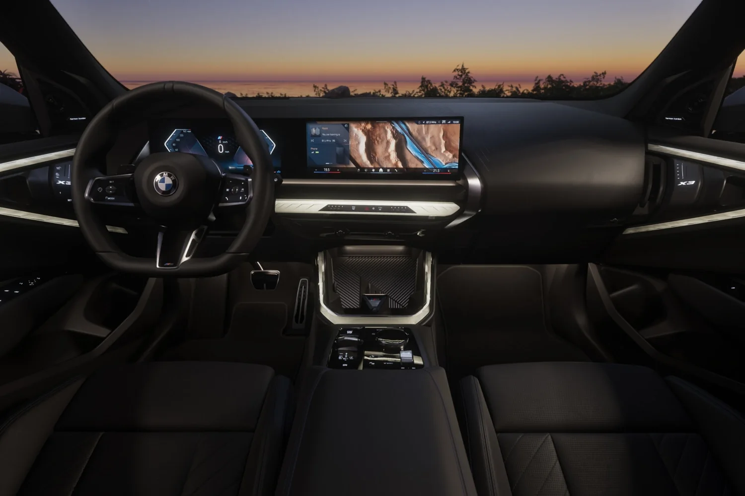BMW X3 Cockpit – BMW Curved Display