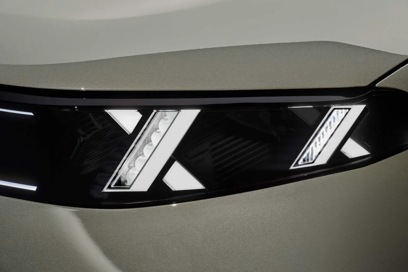 Světlomet BMW X5, detail